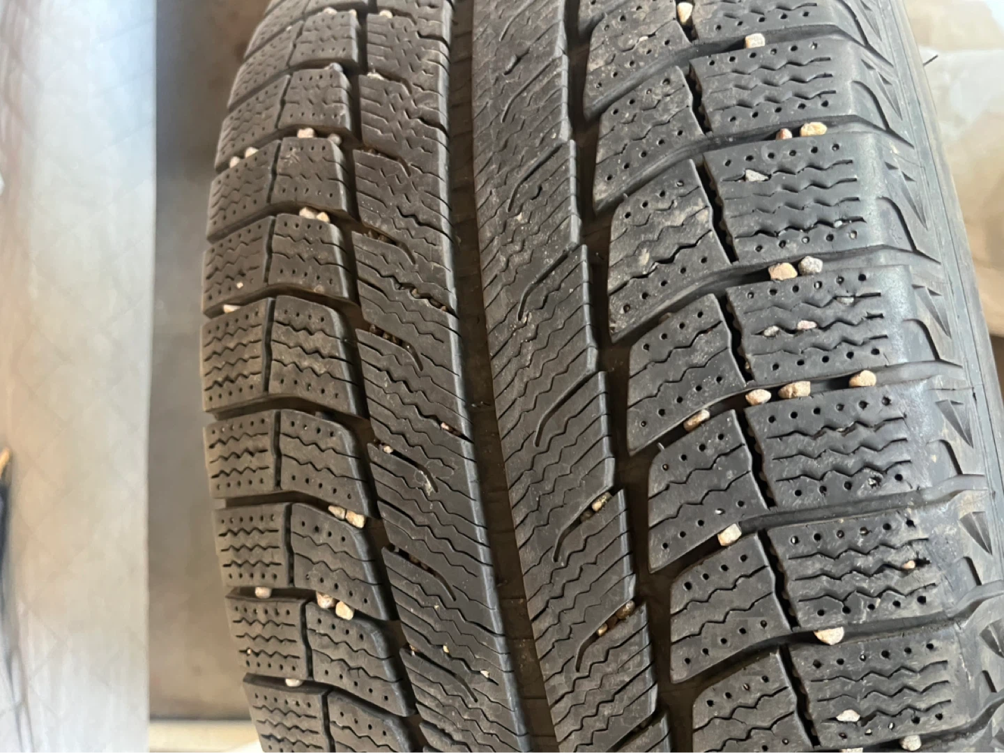Set of 4 Tires – 255/55R18 - photo 4
