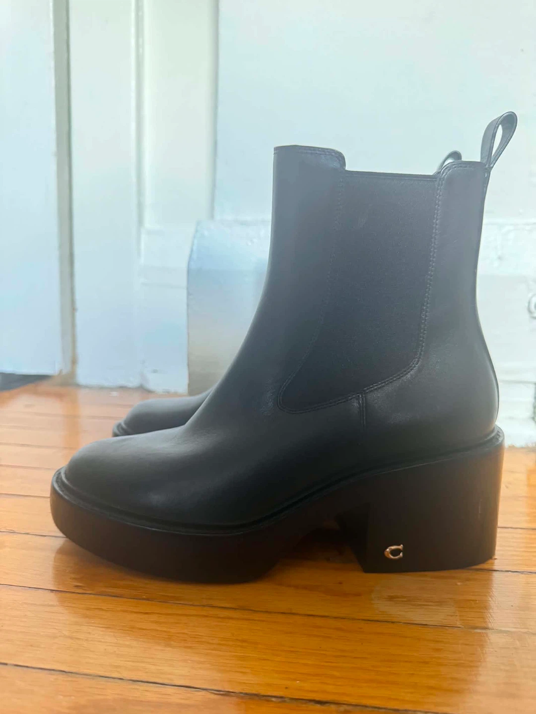 Black Coach Leather Platform Chelsea Boots 7.5 Women’s