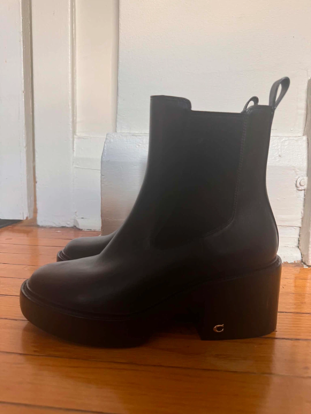 Black Coach Leather Platform Chelsea Boots 7.5 Women’s - photo 3
