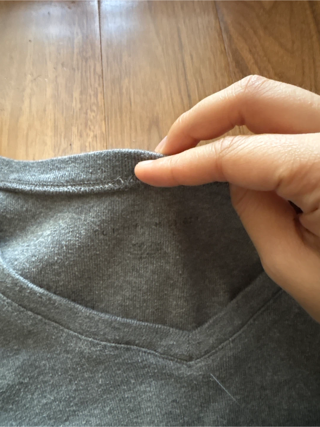 Tommy Hilfiger Grey V-Neck Long Sleeve - photo 2