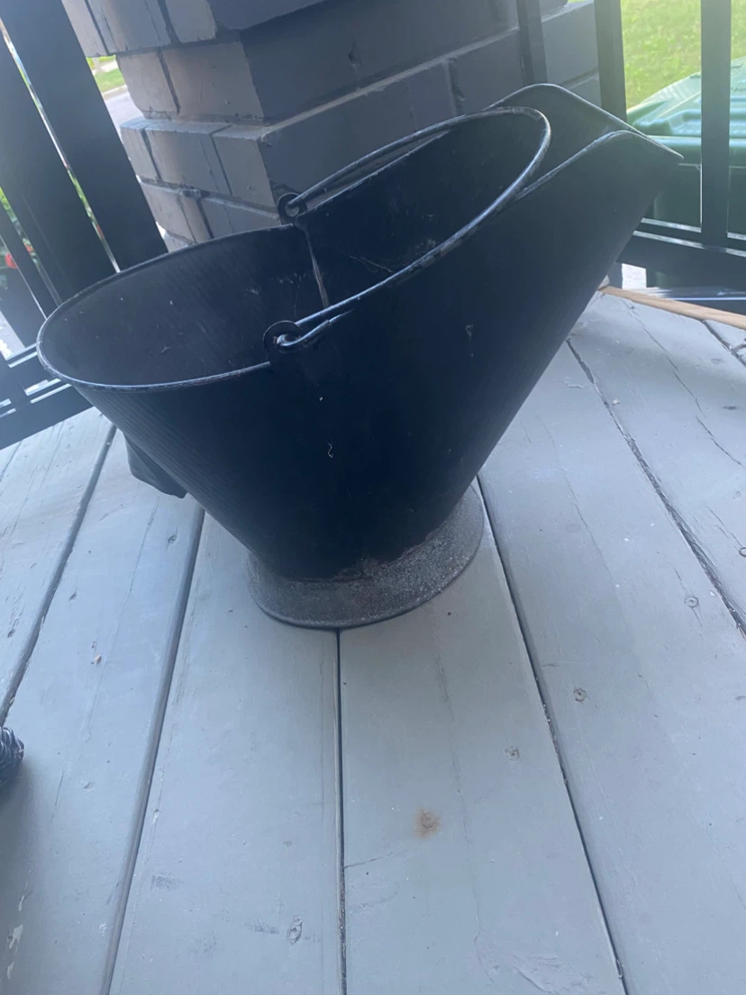 Vintage Black coal/scuttle bucket