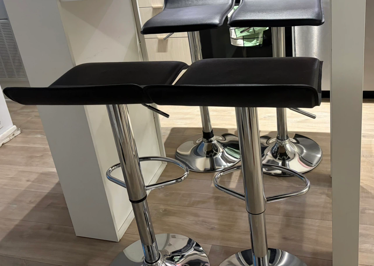 4 Set of Black Stools - photo 2