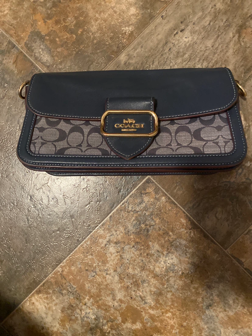 Coach Clutch / Shoulder Bag