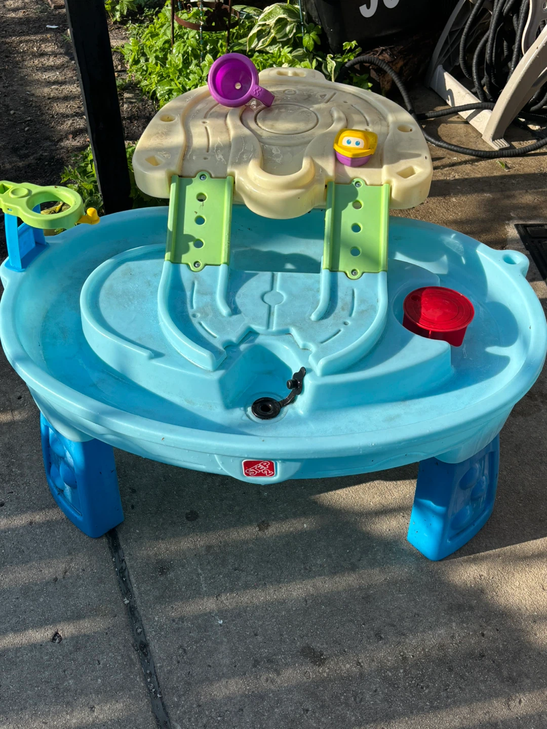 Step2 Water Table - photo 5
