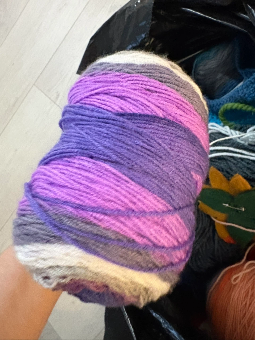 Misc Yarn Skeins Bundle - Various Colours - photo 3