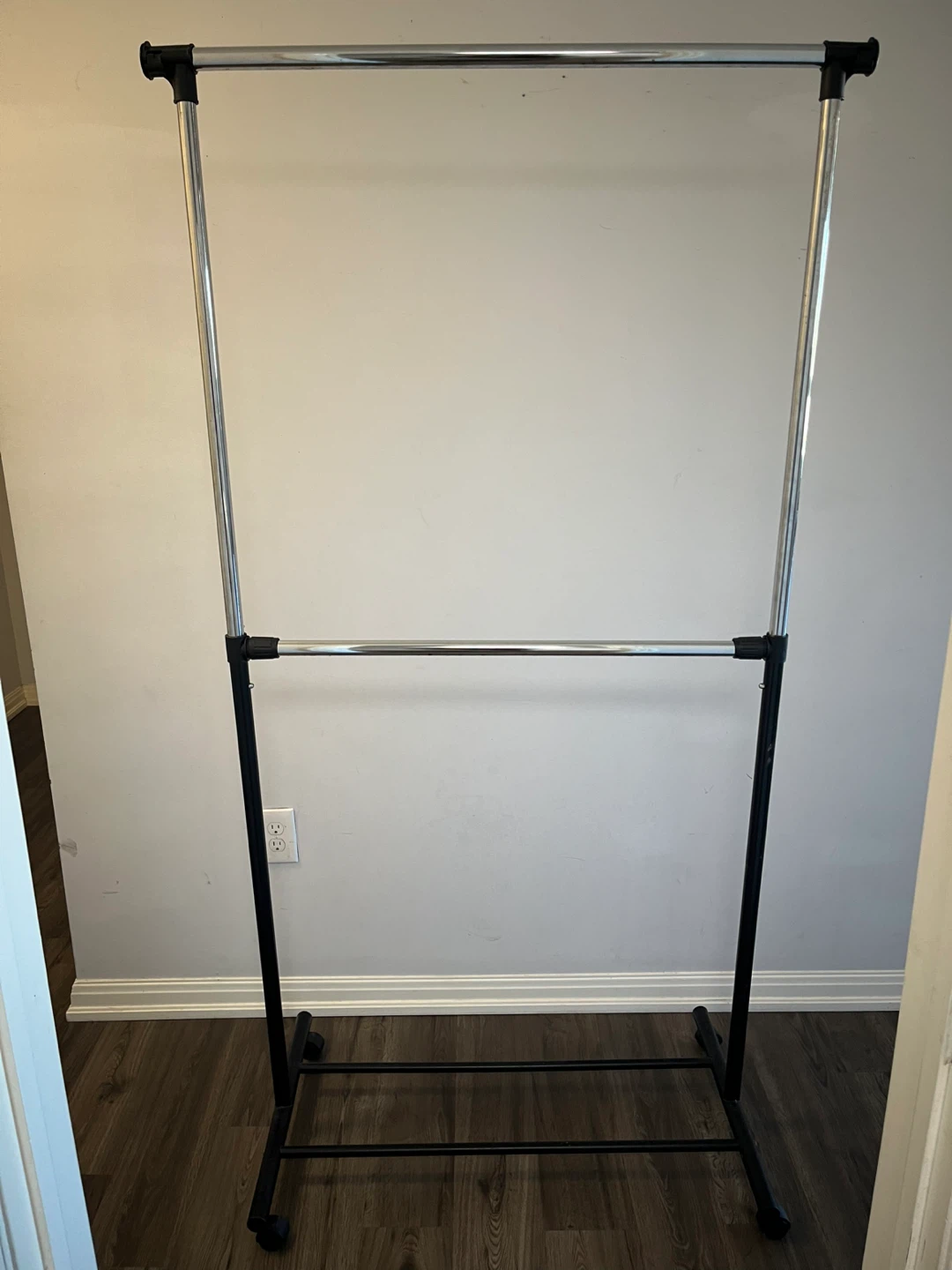 Adjustable Rolling Clothes Rack / Garment Stand