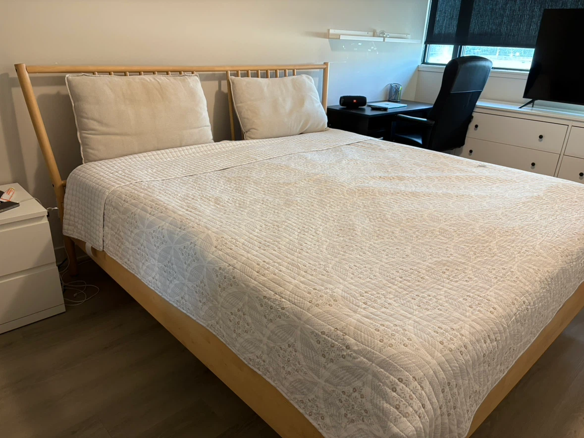 King Bed Frame with mattress - photo 3