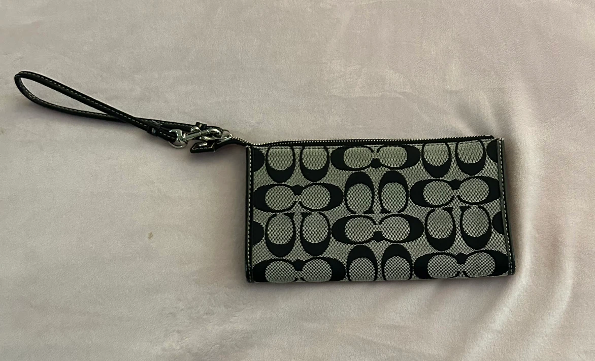 Coach Signature Wristlet Wallet - photo 2