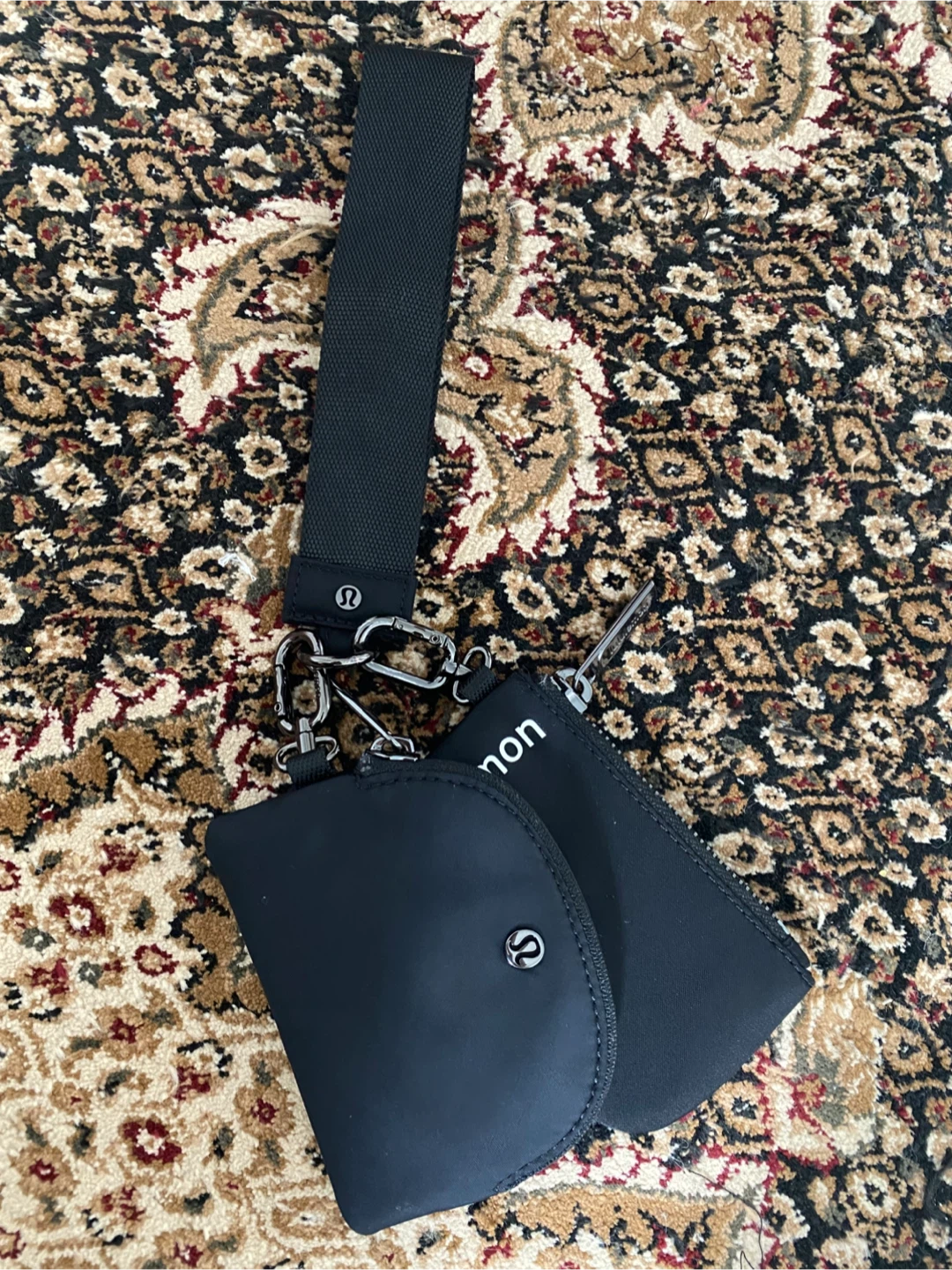 Lululemon Multi-Pouch Set with Strap - photo 2