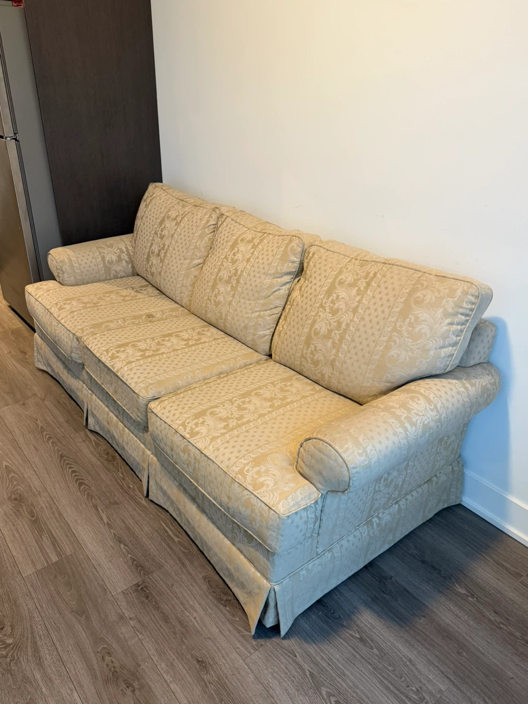 Cream Brocade Sofa - photo 2
