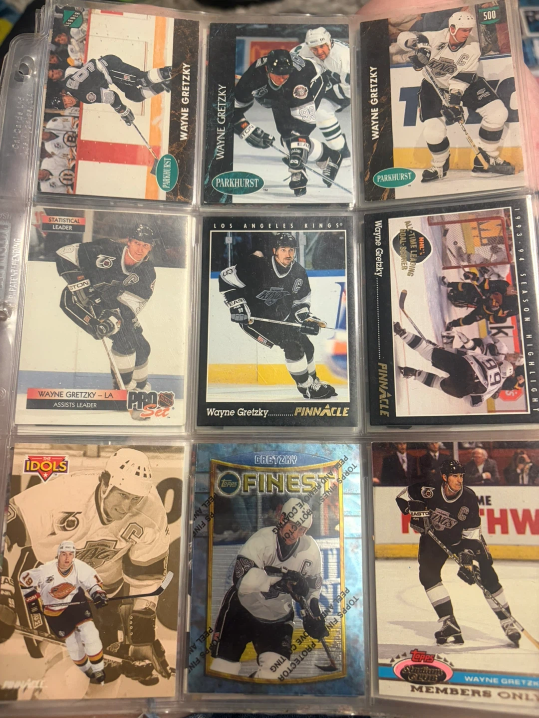 Wayne Gretzky Hockey Card Collection - photo 3
