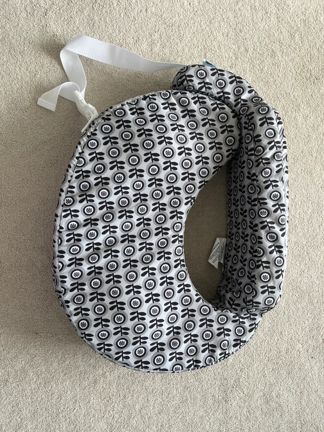 My Brest Friend Nursing Pillow - photo 2