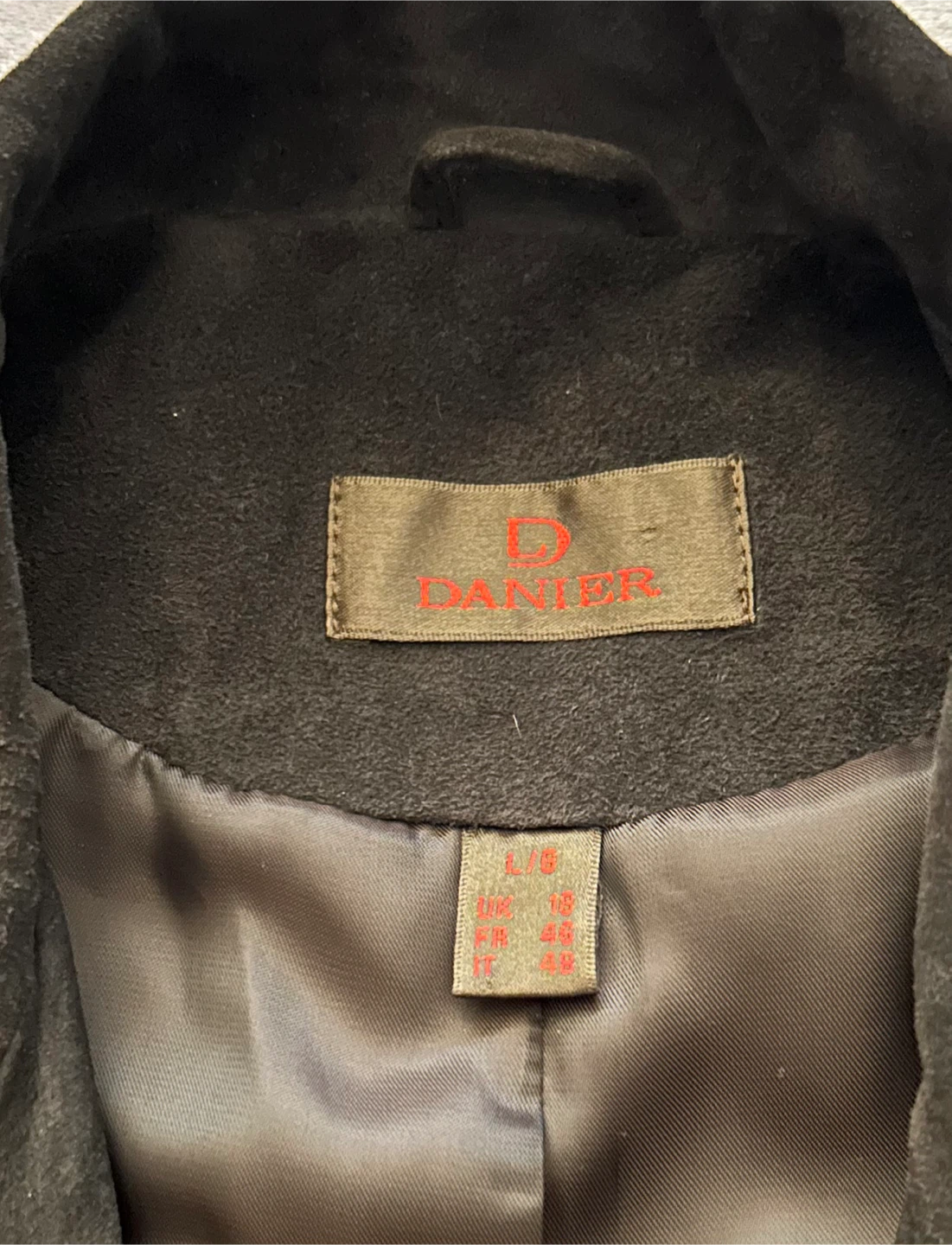 Danier Ladies Brown Suede Button-Up Coat - photo 3