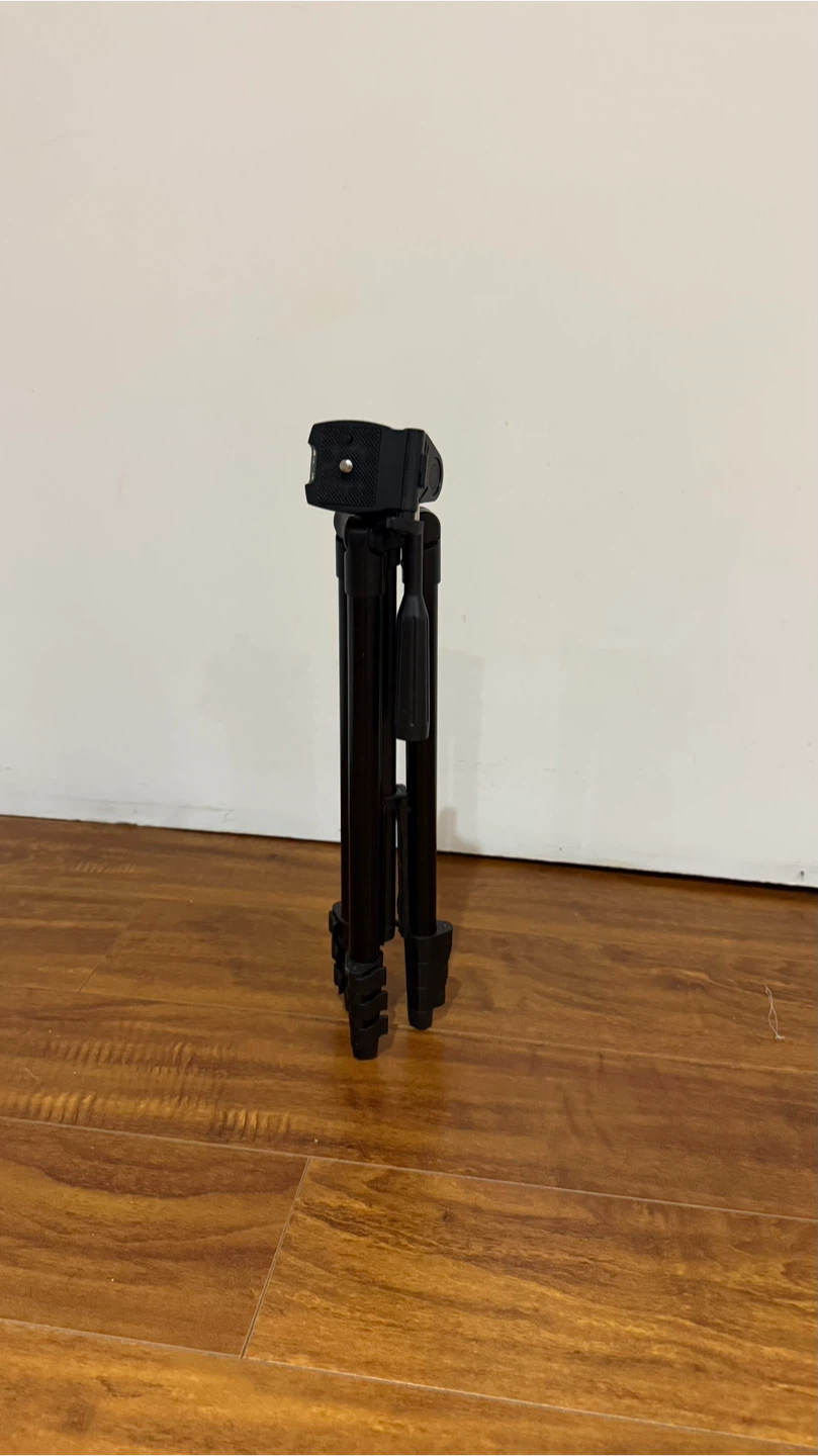 Black Tripod for Camera - photo 5