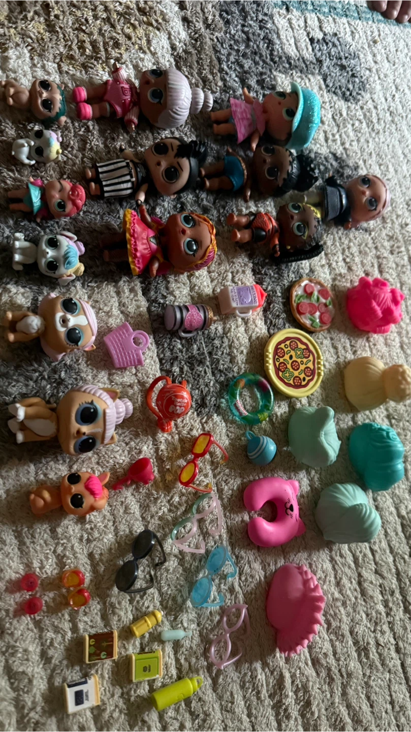 LOL Surprise Dolls and Accessories Lot check more photos - photo 4