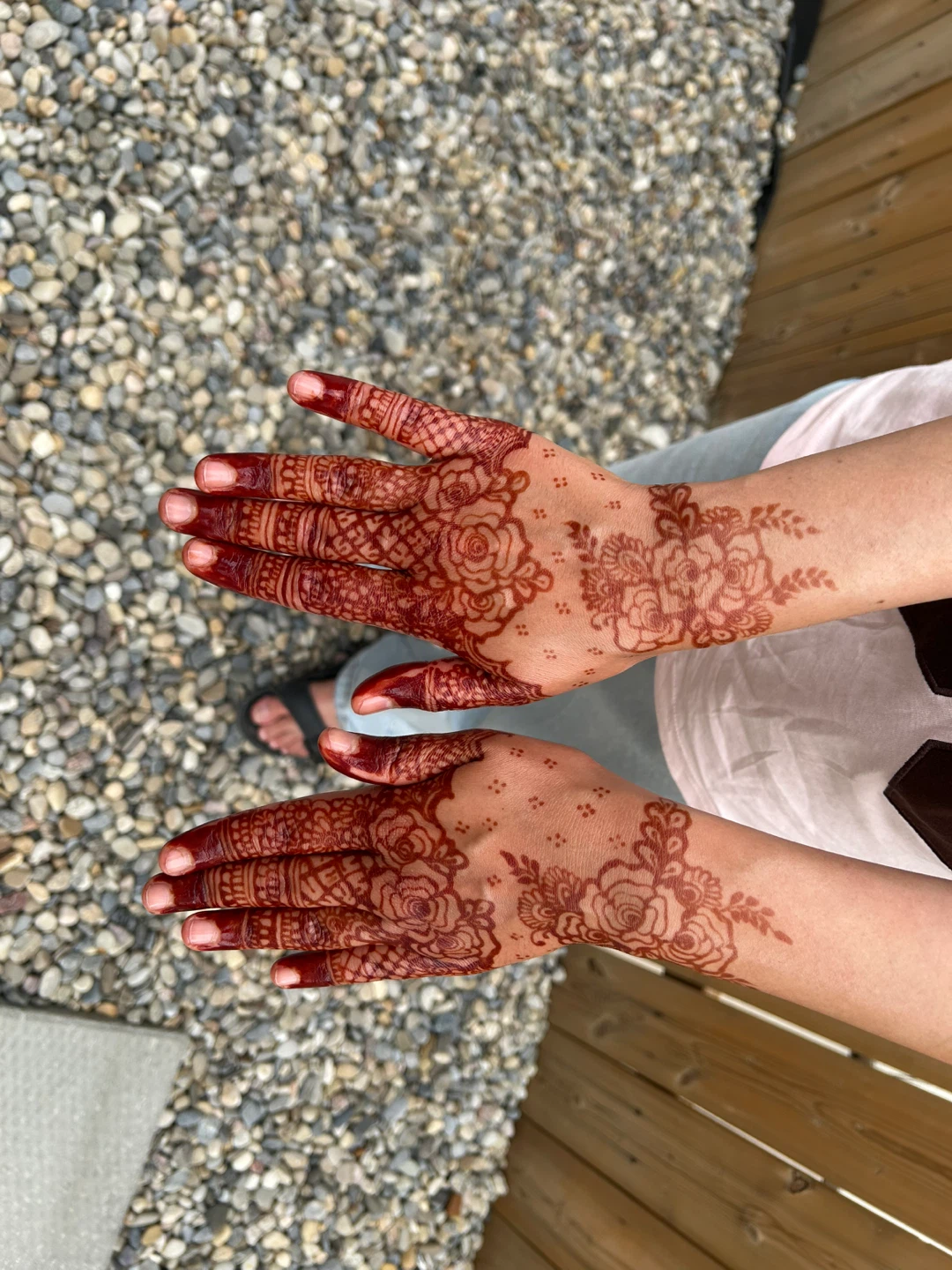 Fresh Henna Hand Tattoos - photo 4