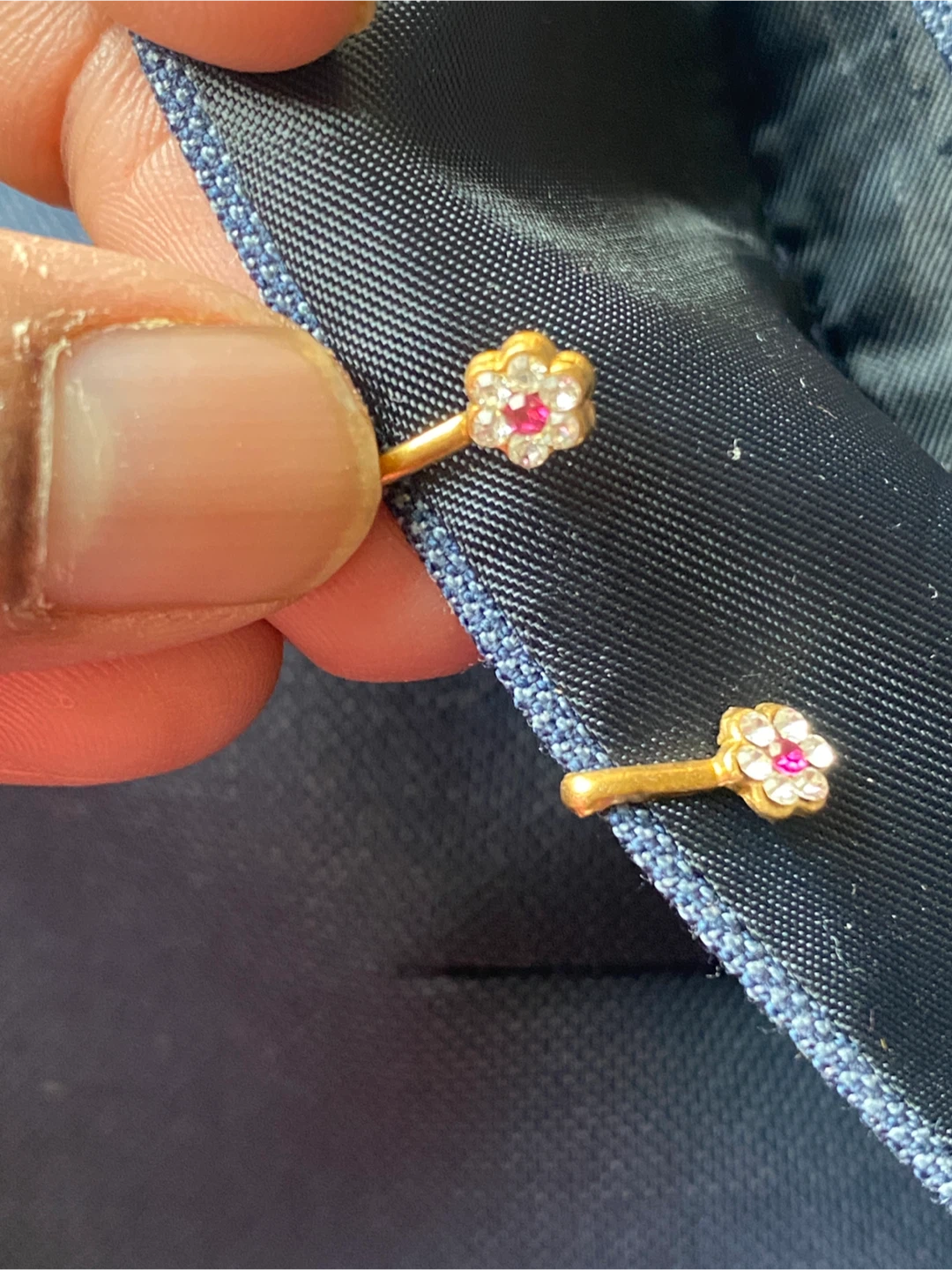 Gold Flower Stud Earrings - photo 4