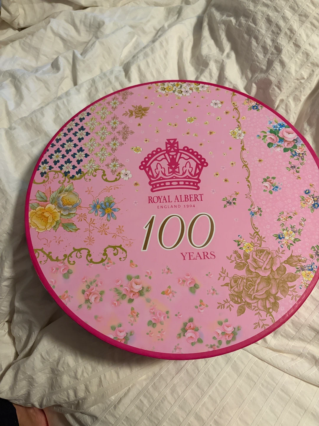 Royal Albert 100 Years 1900s-1940s Sets Teacups and Saucers