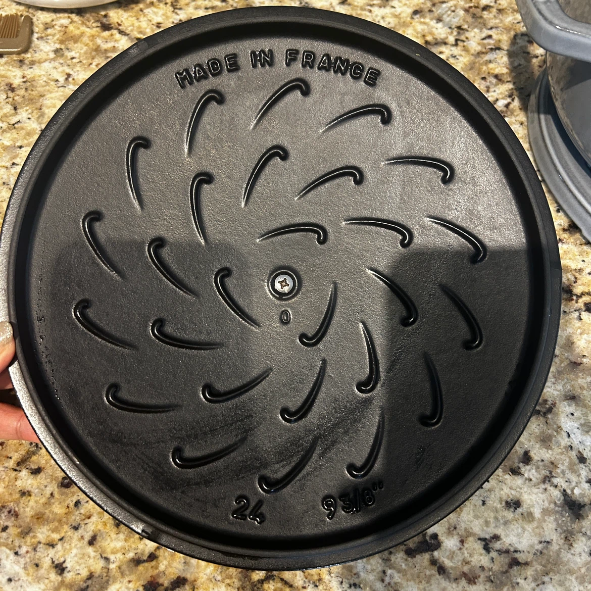 Staub Cast Iron Dutch Oven 24cm/9.5" - photo 3