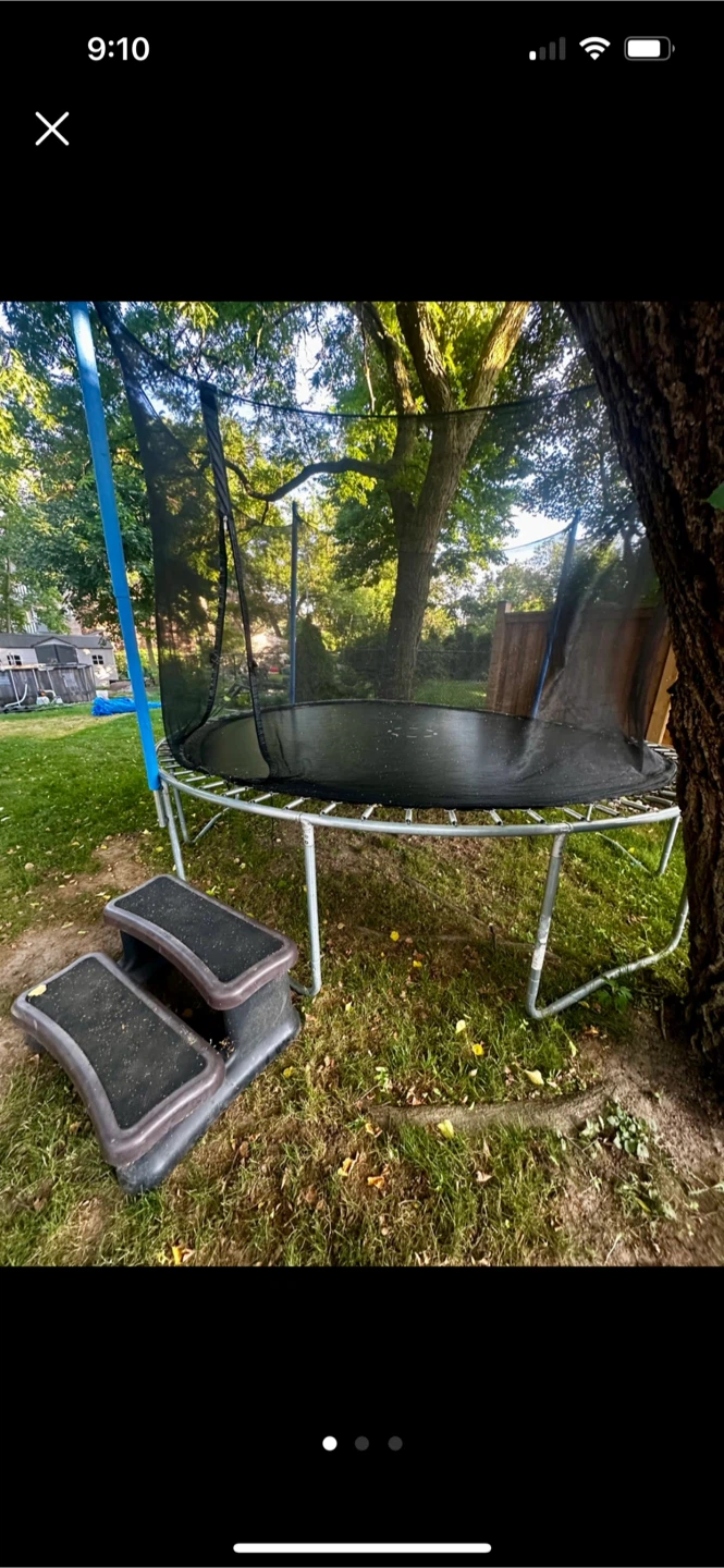12’ used trampoline - photo 3