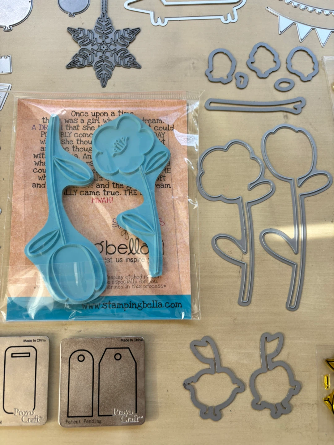 Stamp and die cuts bundle - photo 4