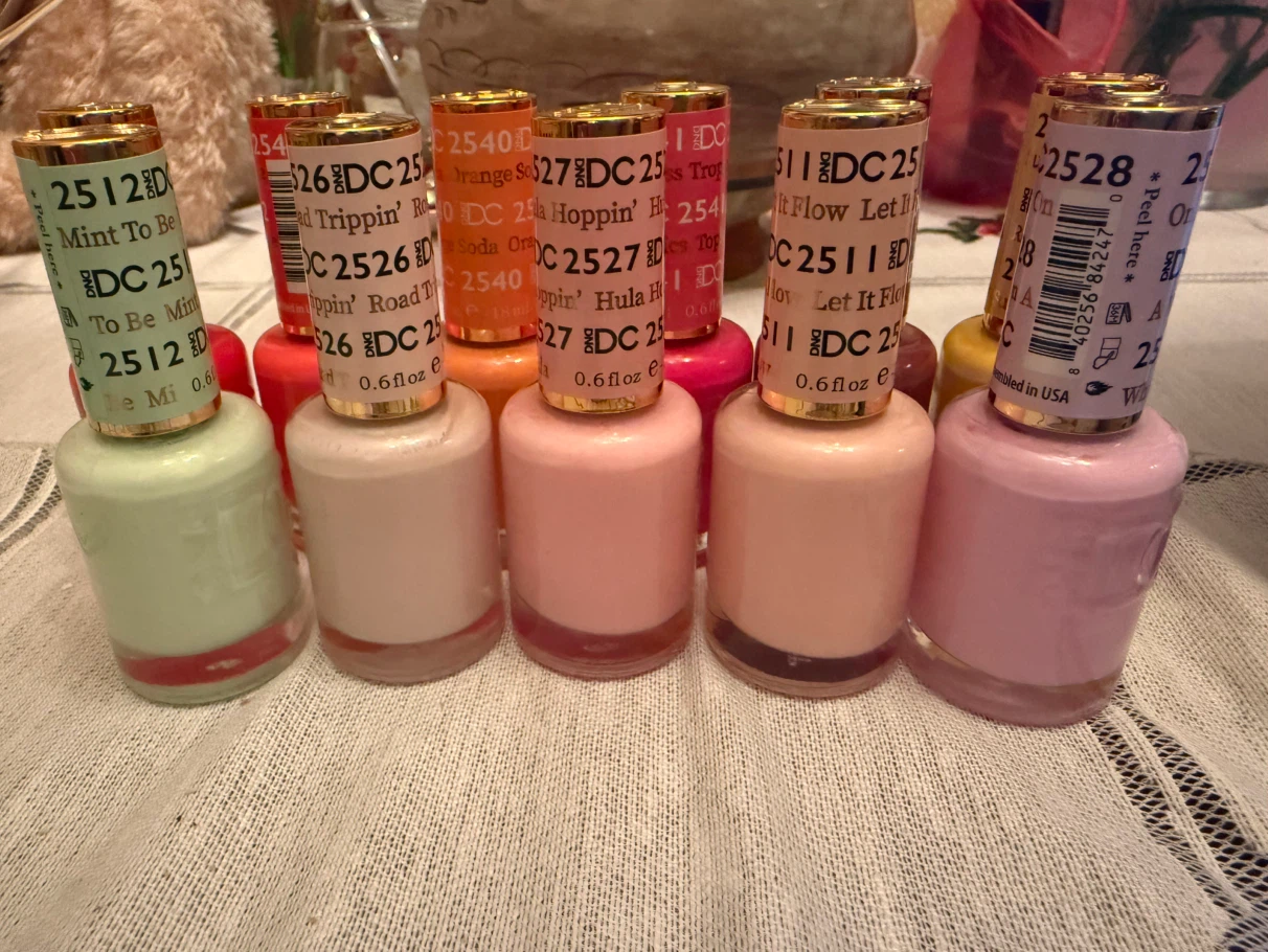 DND NAIL LACQUER