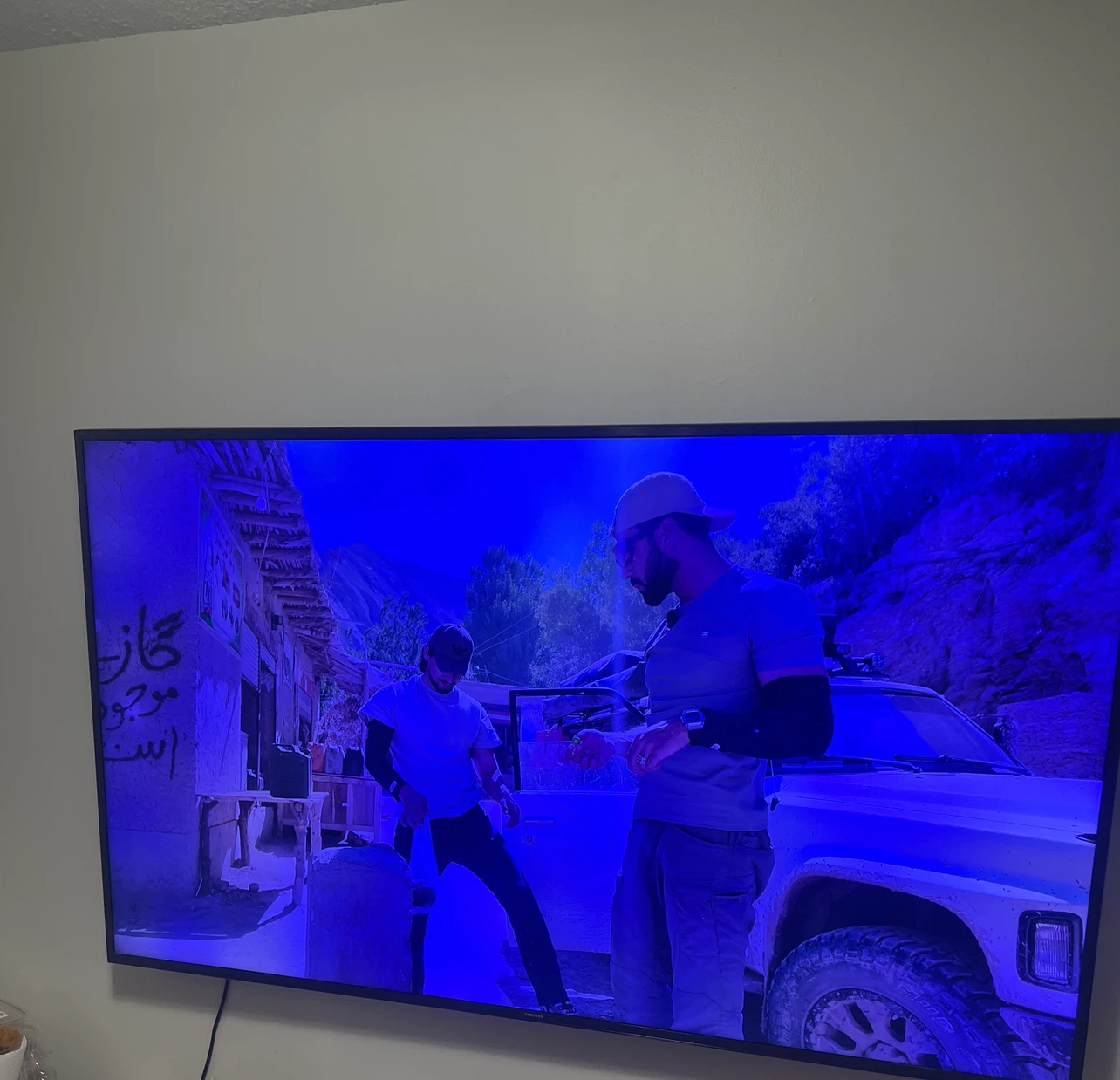 Samsung 75-inch Smart TV - photo 3