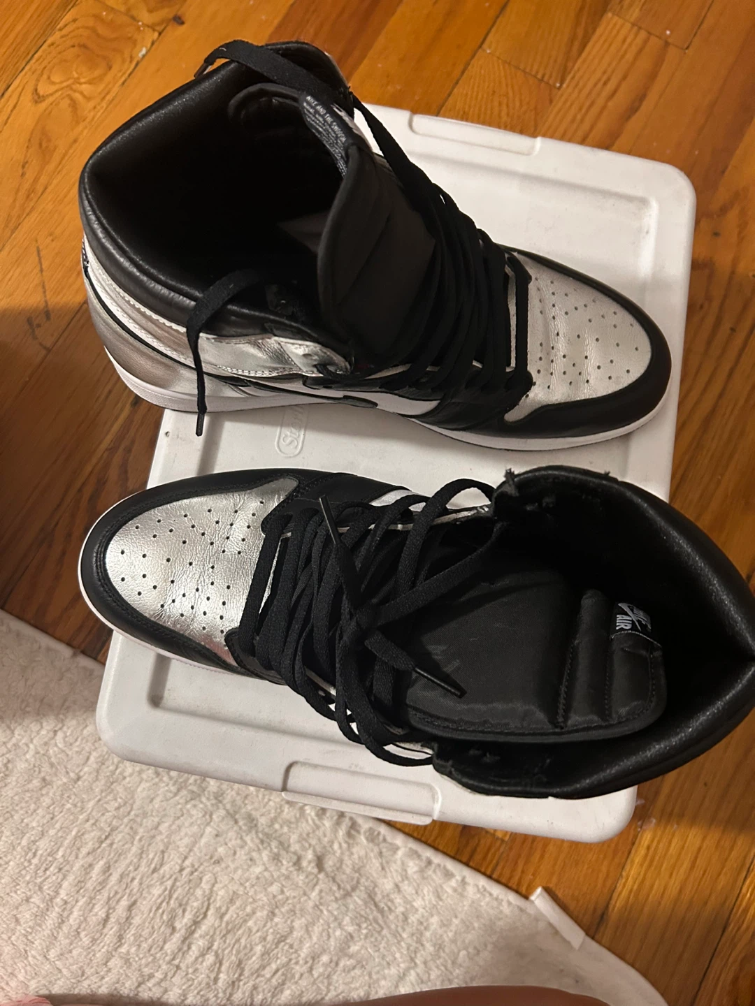 Air Jordan 1 High Silver Black White - photo 3