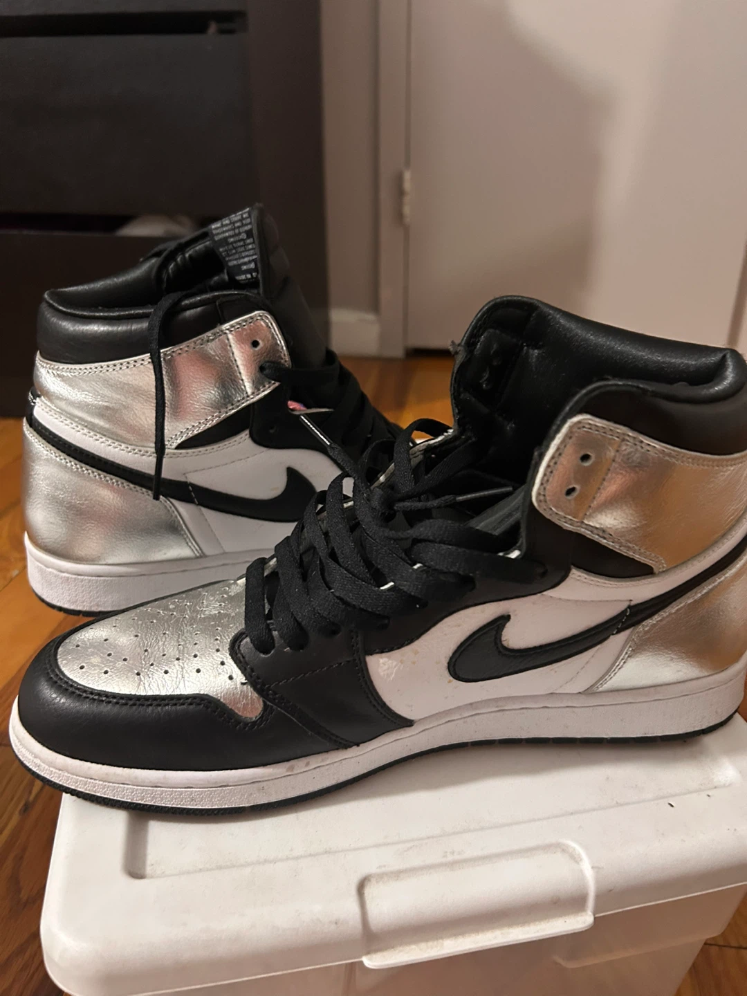 Air Jordan 1 High Silver Black White