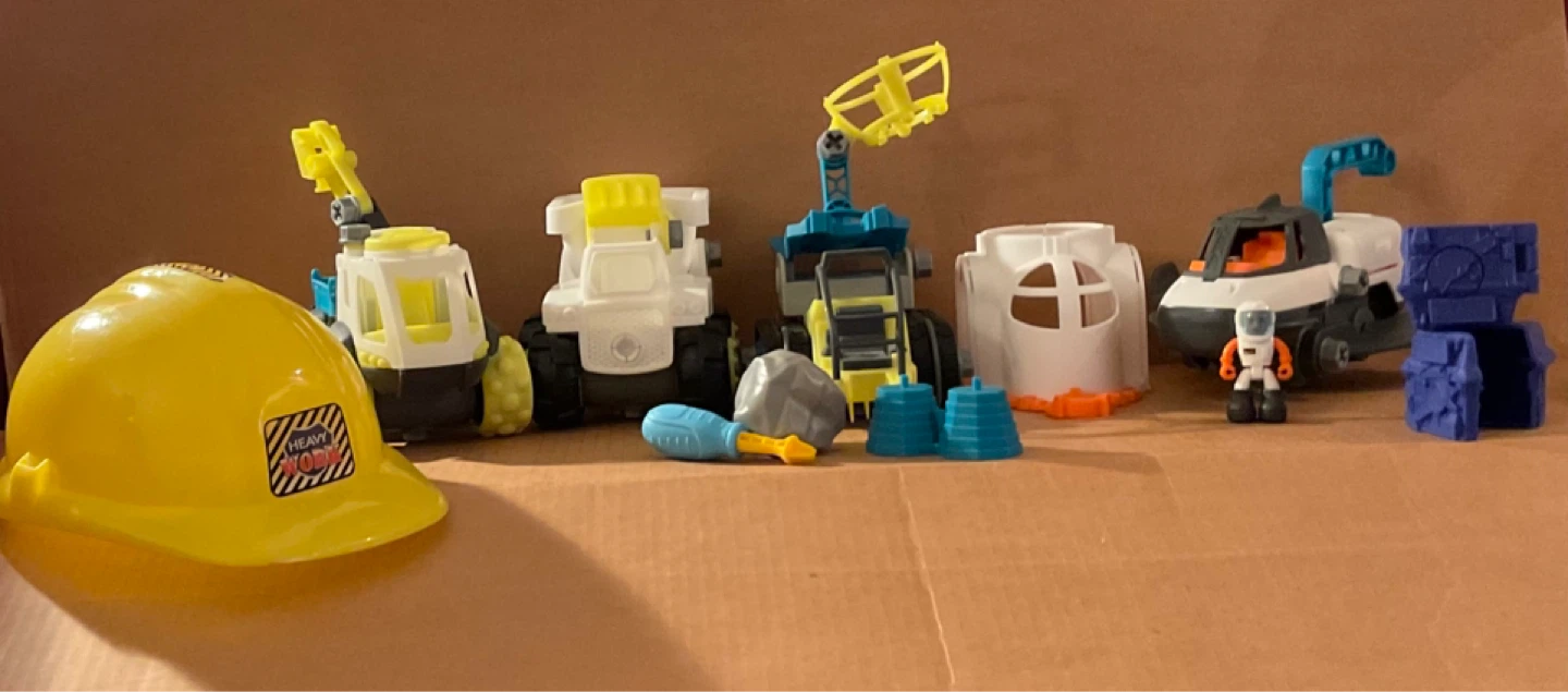 STEM Construction Set through hands-on play
