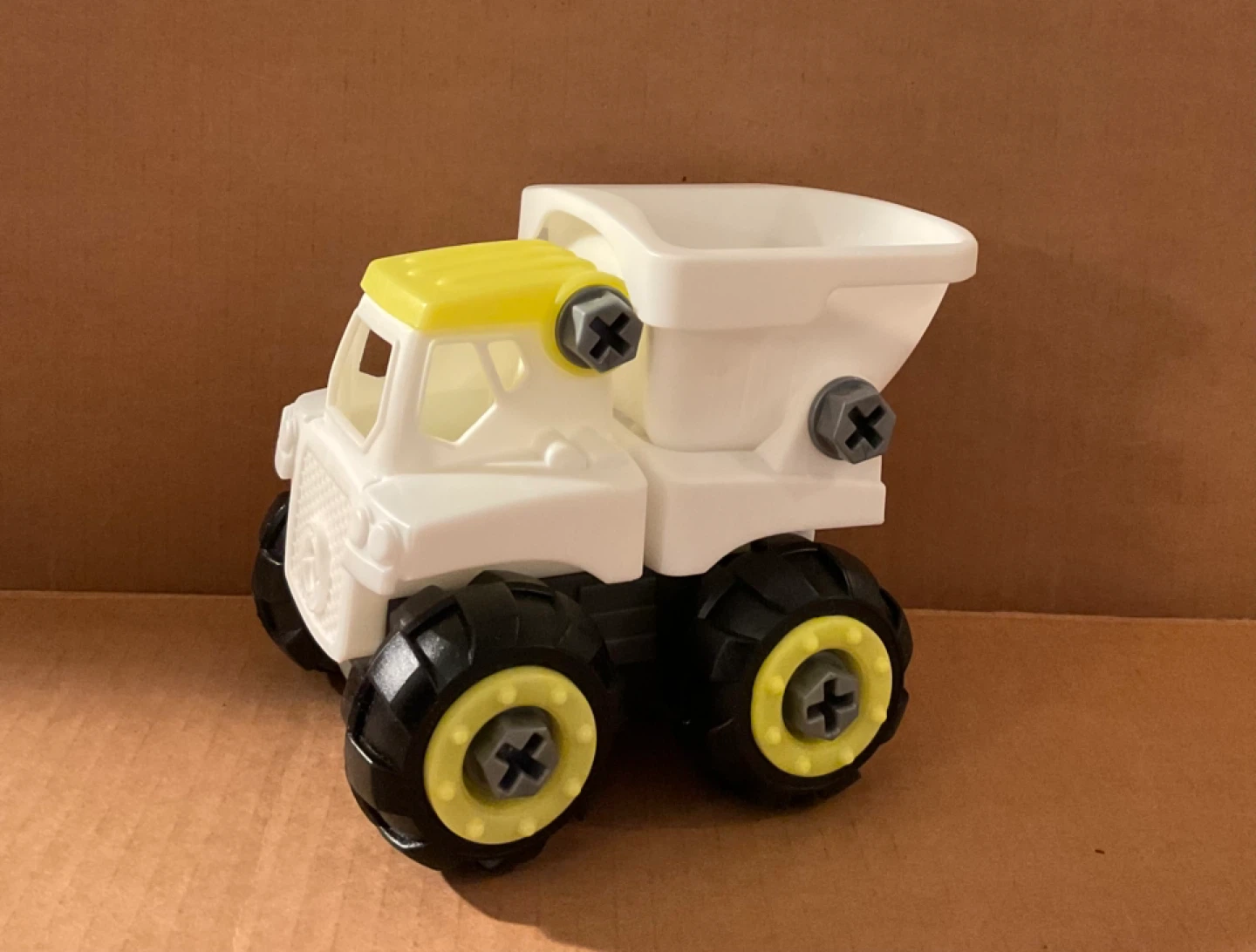 STEM Construction Set through hands-on play - photo 3