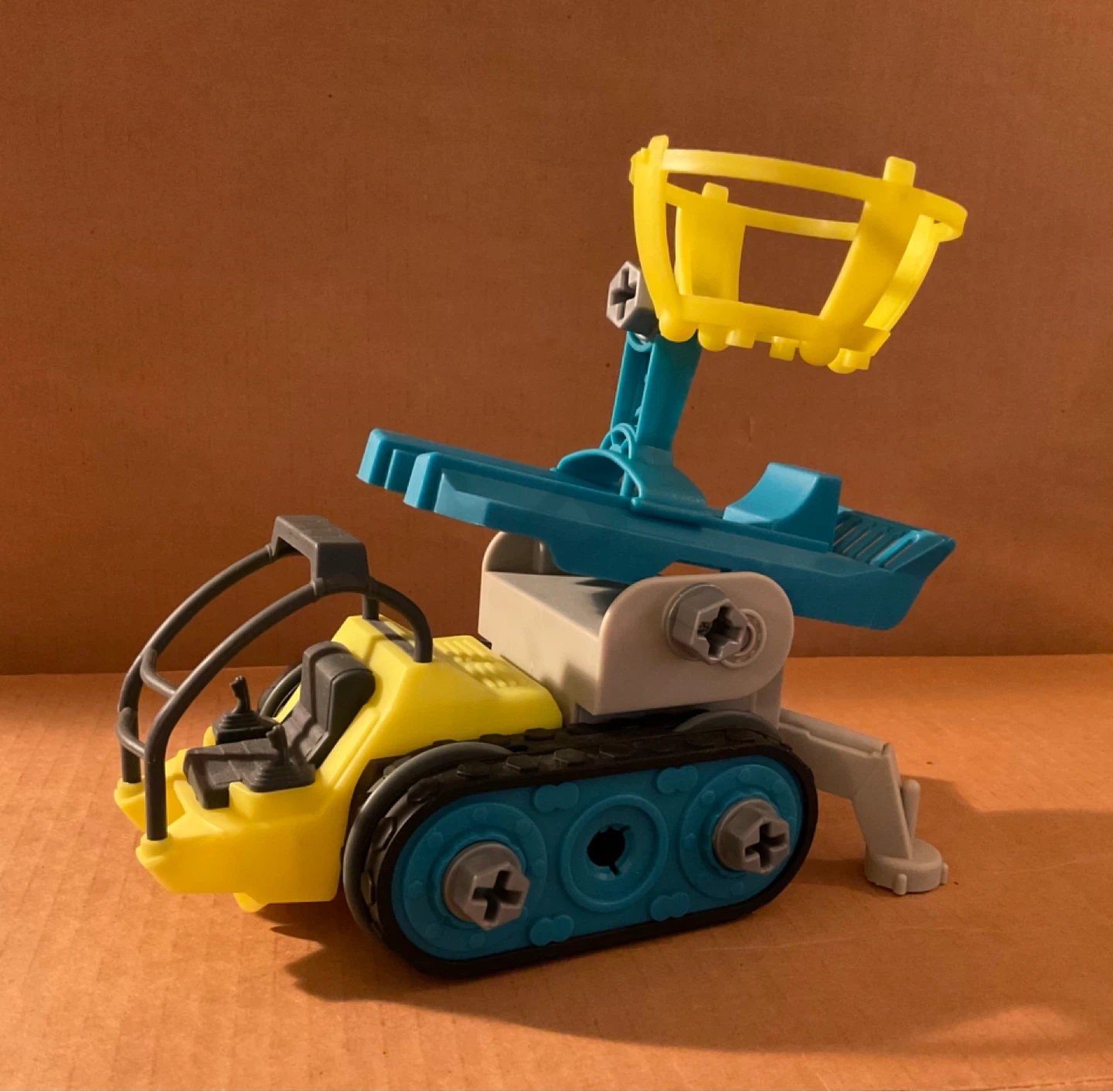 STEM Construction Set through hands-on play - photo 5