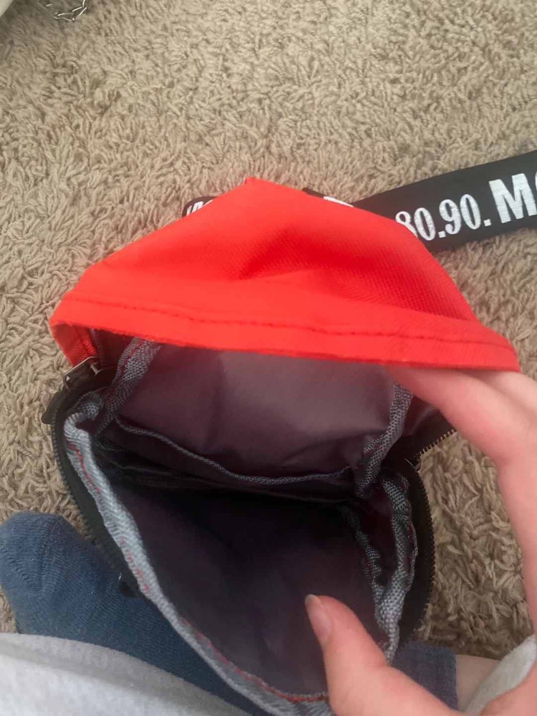 Red Limited Edition Crossbody Bag - photo 4