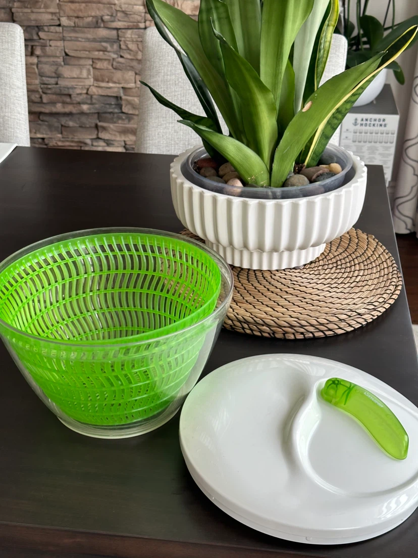 Salad spinner