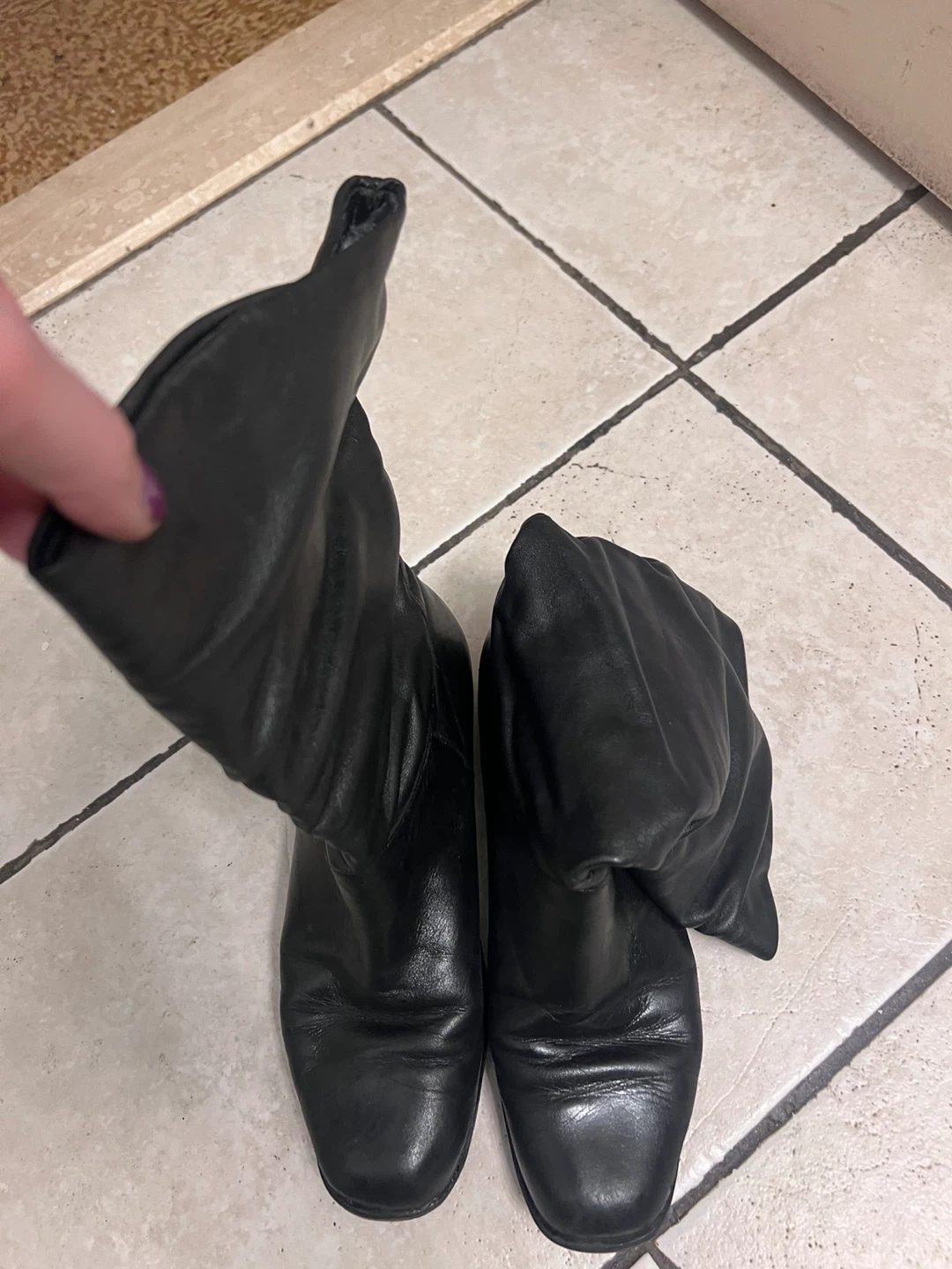 Black Leather Slouch Boots - photo 2