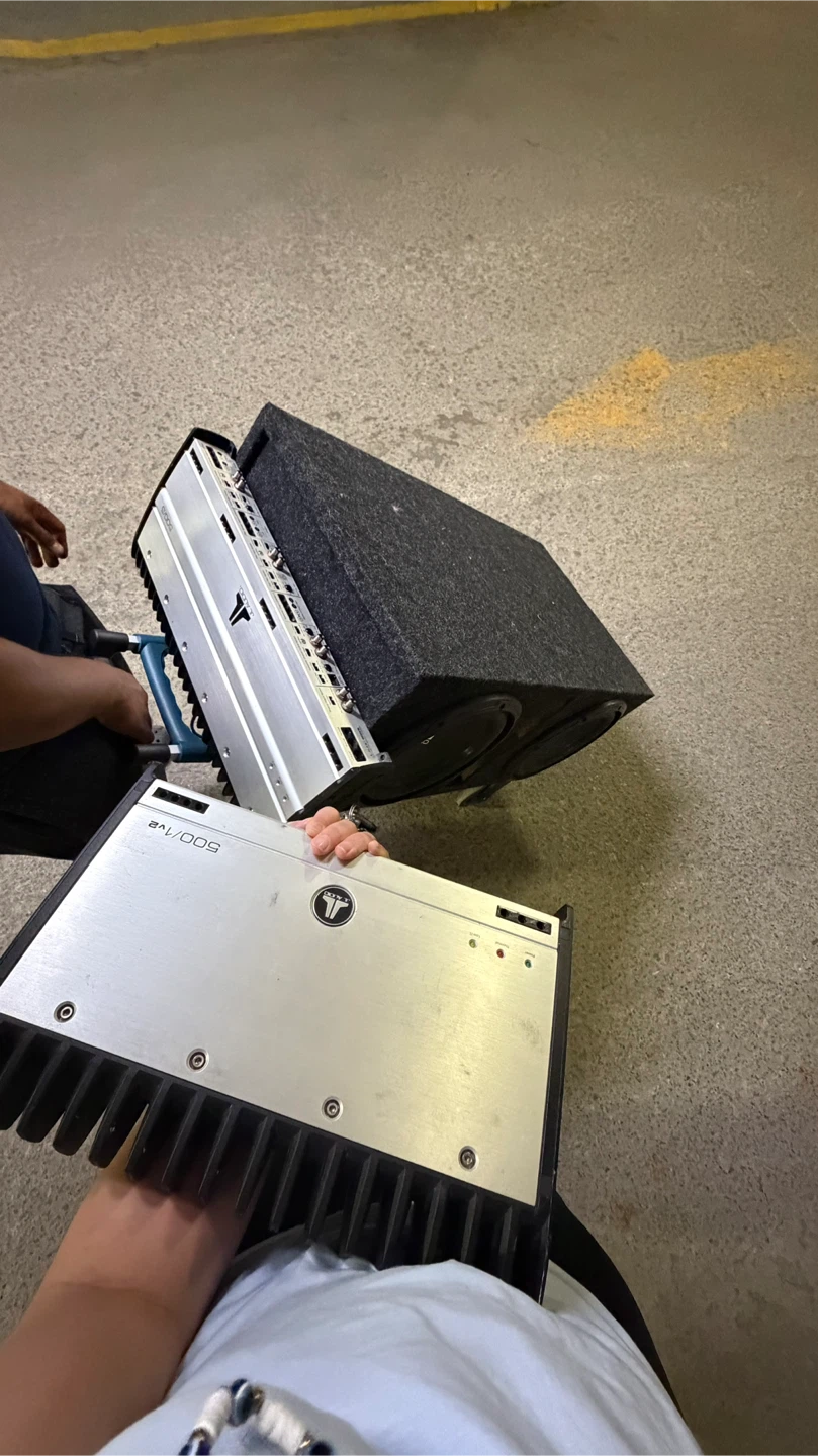 JL Audio Car Subwoofer and Amplifier Set - photo 3