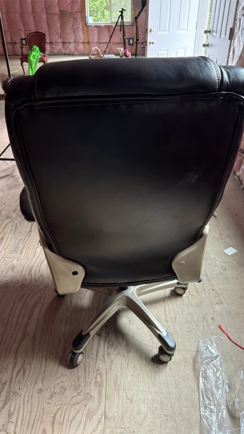 Brown Leather Executive Office Chair - photo 2