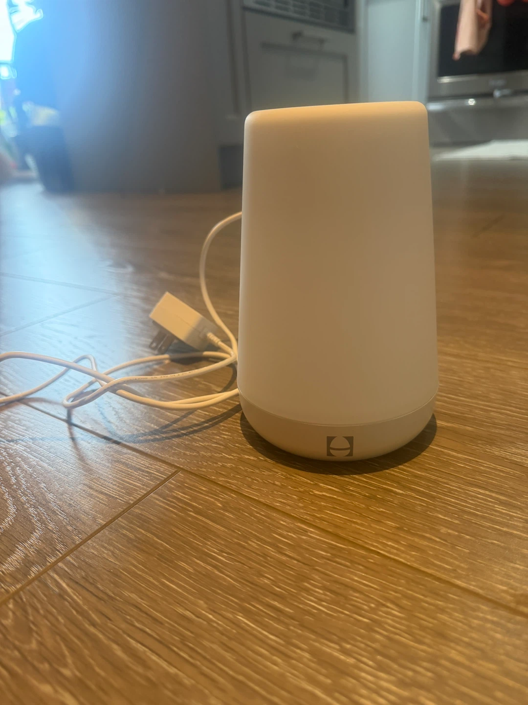 Hatch Rest Sound Machine & Night Light (1st Gen)