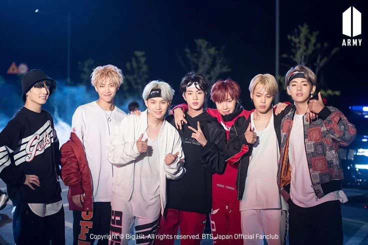 BTS K-pop “Mic Drop” Figure Collection - photo 2