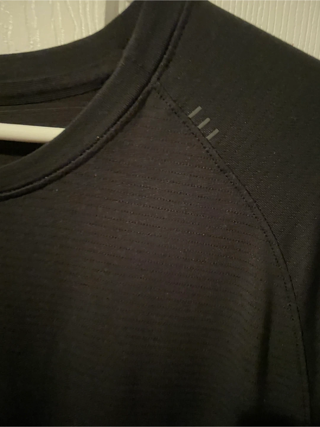 Black Lululemon T-Shirt - photo 4