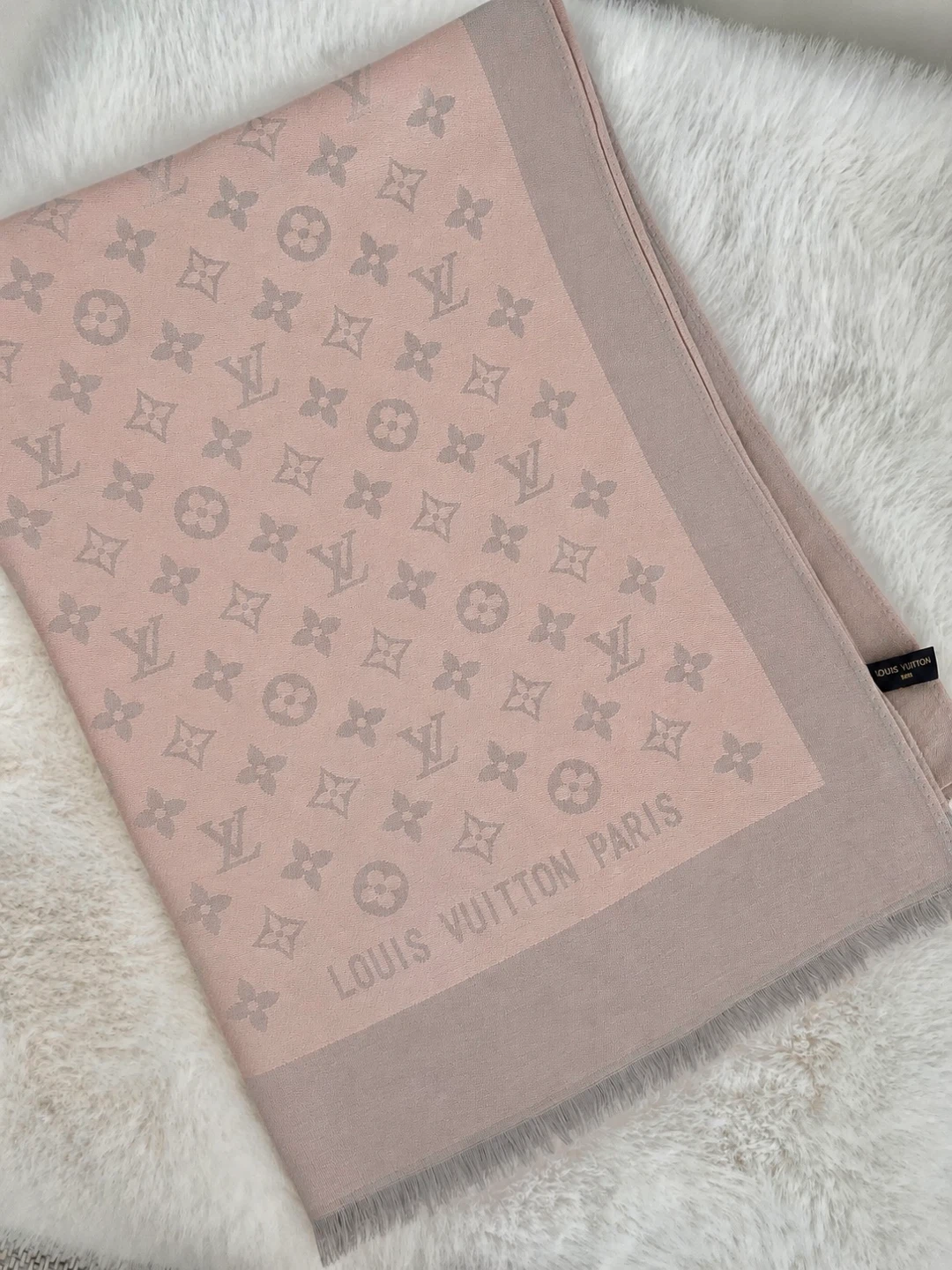 Louis Vuitton Scarf - baby pink Monogram