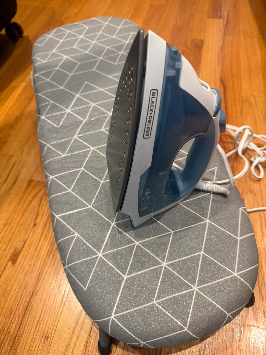 BLACK+DECKER Steam Iron and Ironing Board Set