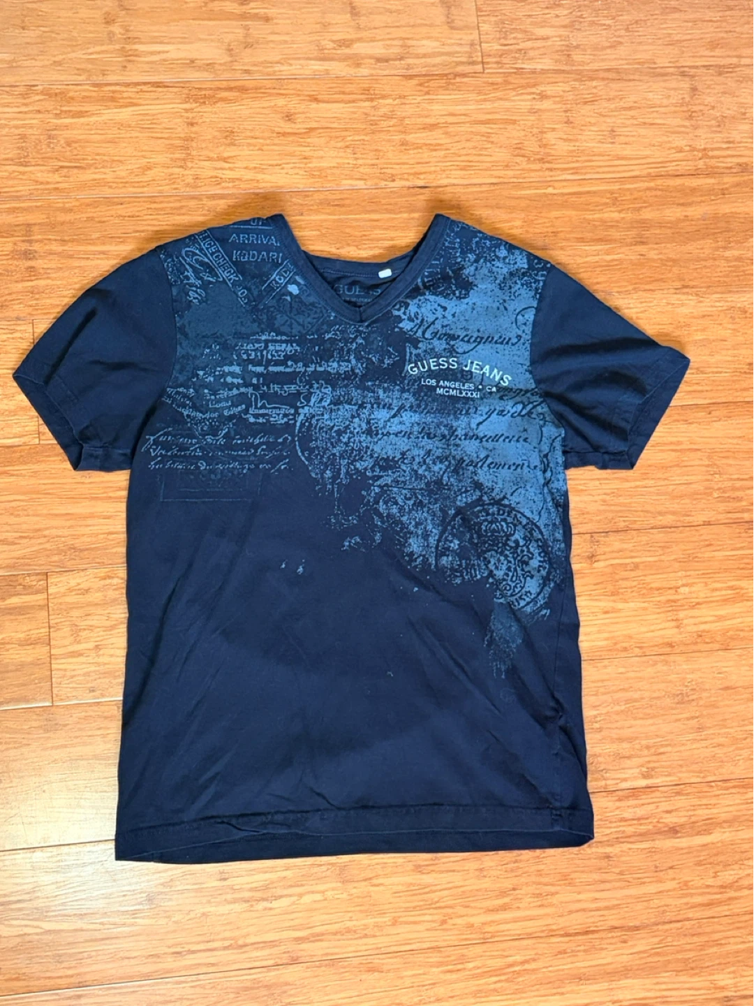 Guess Y2K t-shirt