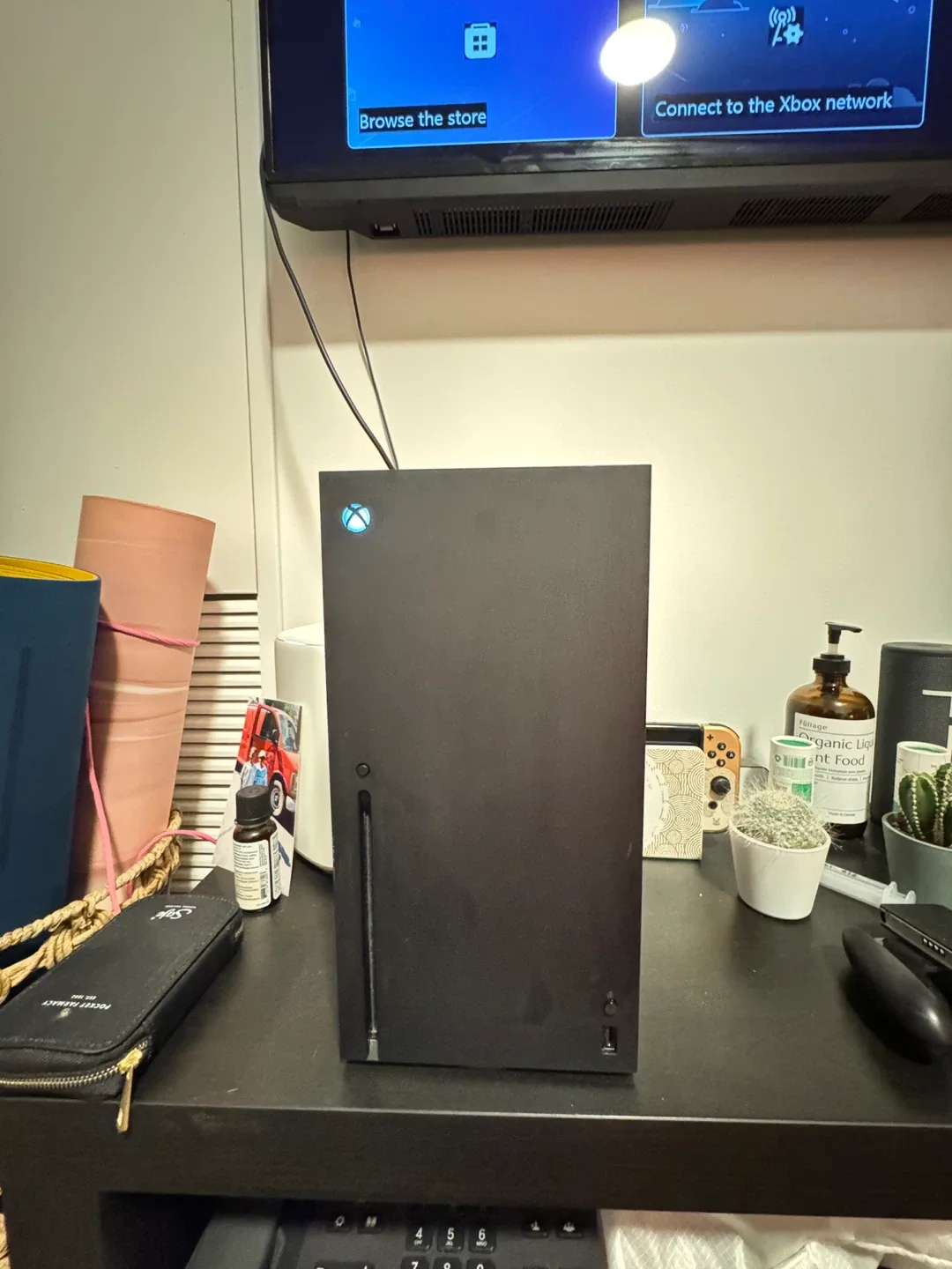 Xbox Series X + 3 controllers and charging dock - photo 2