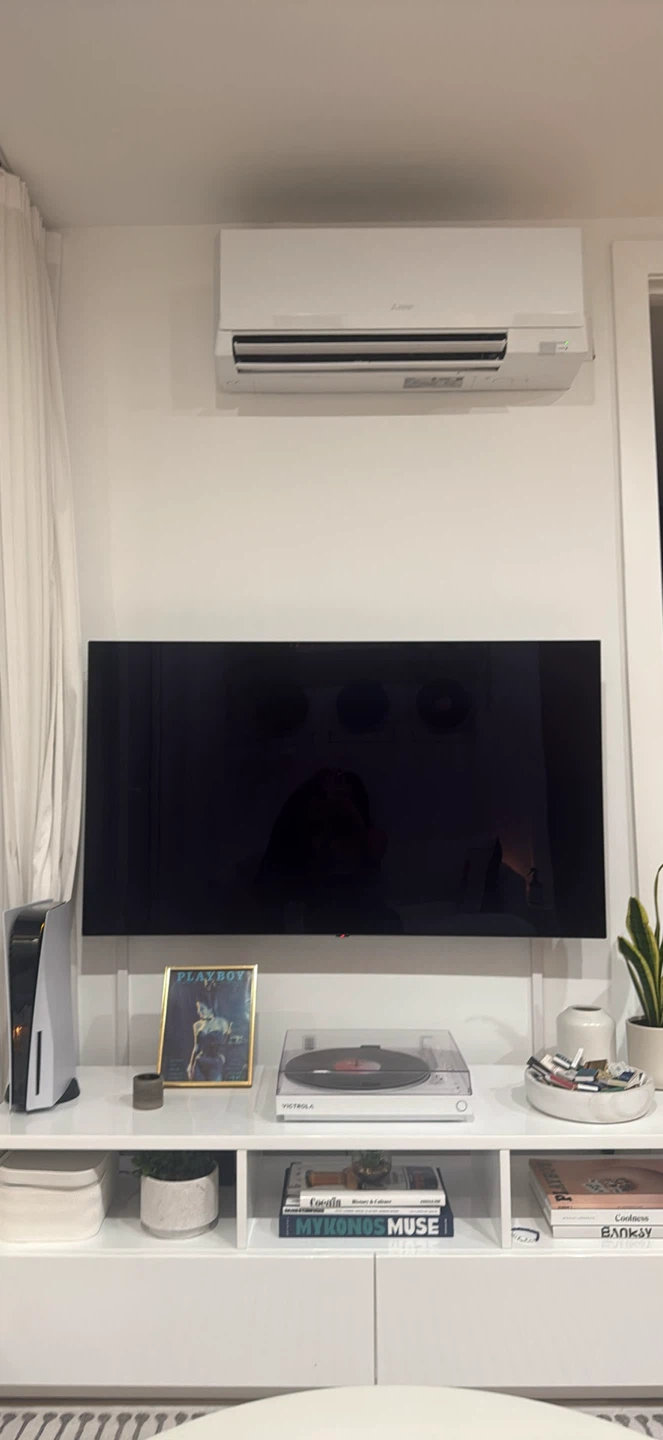 55” LG OLED C-Series Smart TV + Premium Full Motion Wall Mount