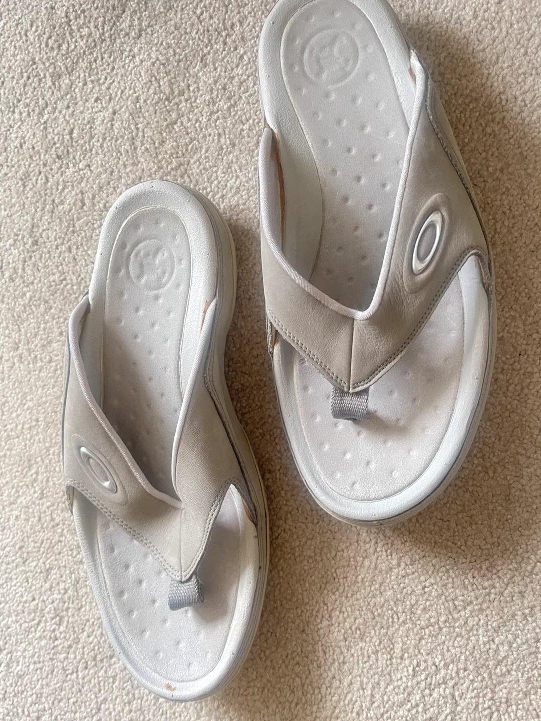 Oakley Flip Flops Sandals - photo 3