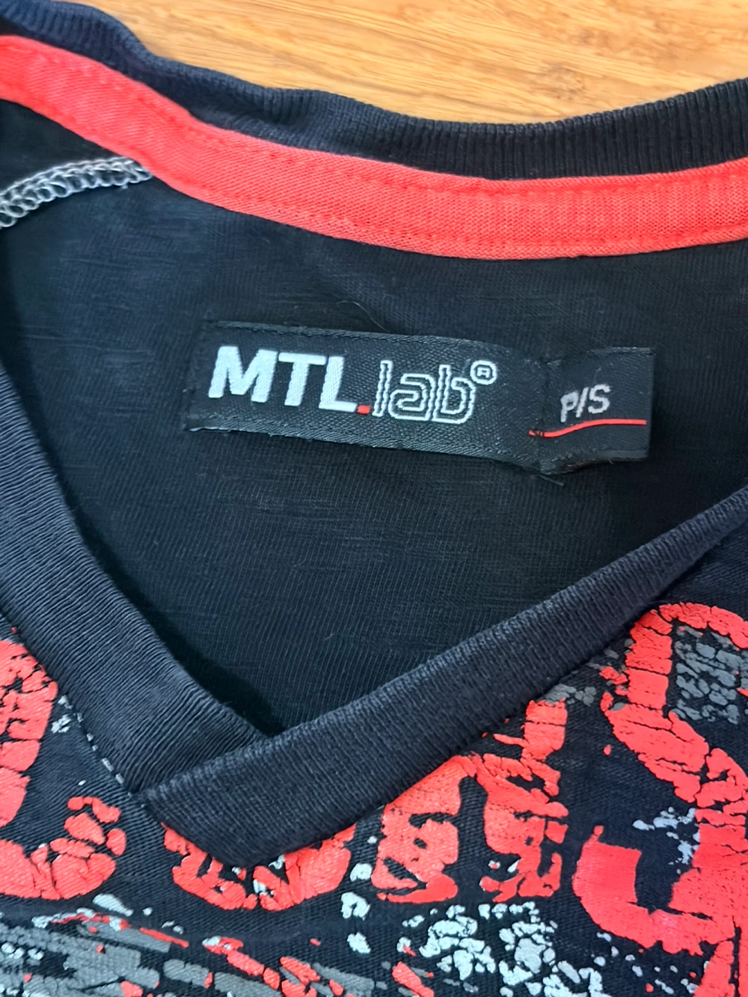 Mtl lab v neck t-shirt - photo 3