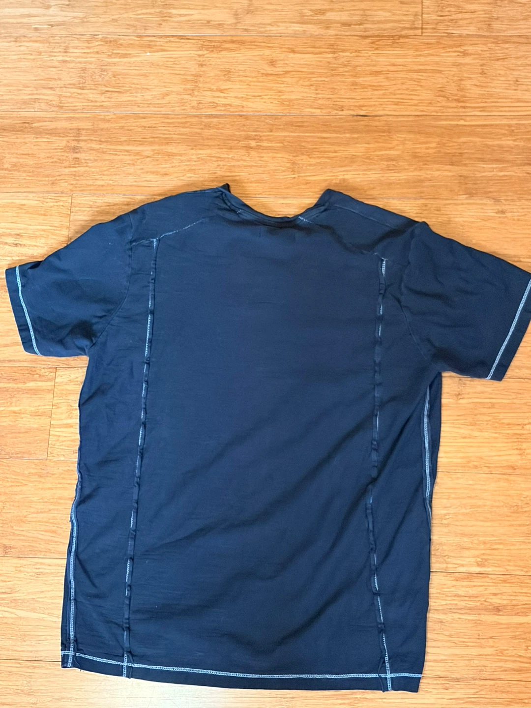 Mtl lab v neck t-shirt - photo 4