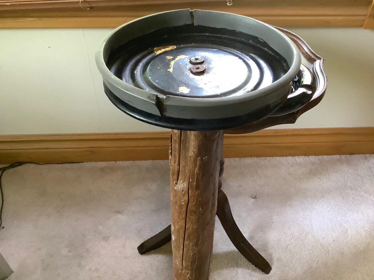Unique Vtg Rustic Wooden Standing Ashtray 🐞 - photo 2