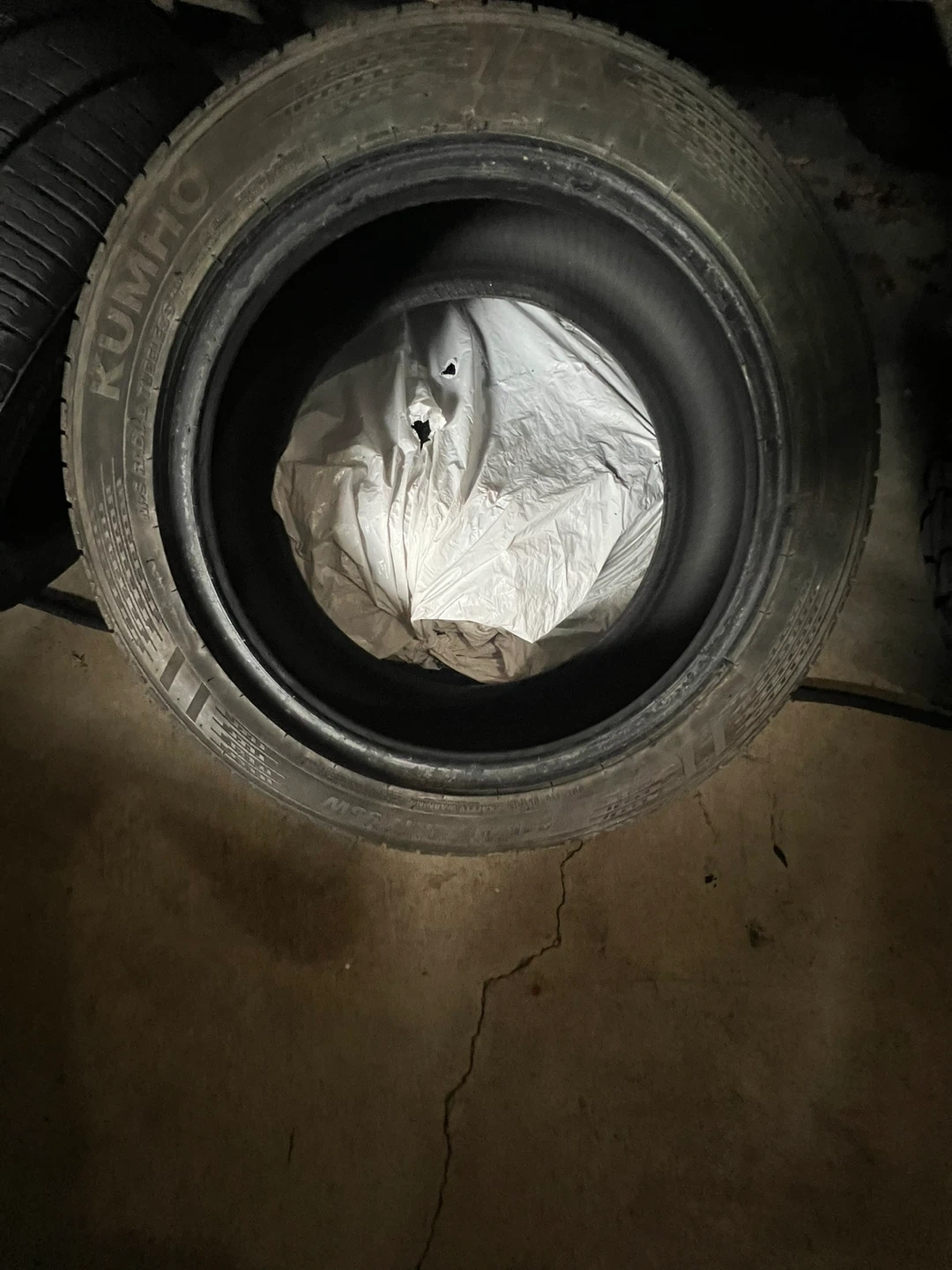 245/45R17 Tire